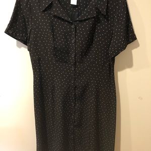 Petite Sophisticate Black Dress size 10P